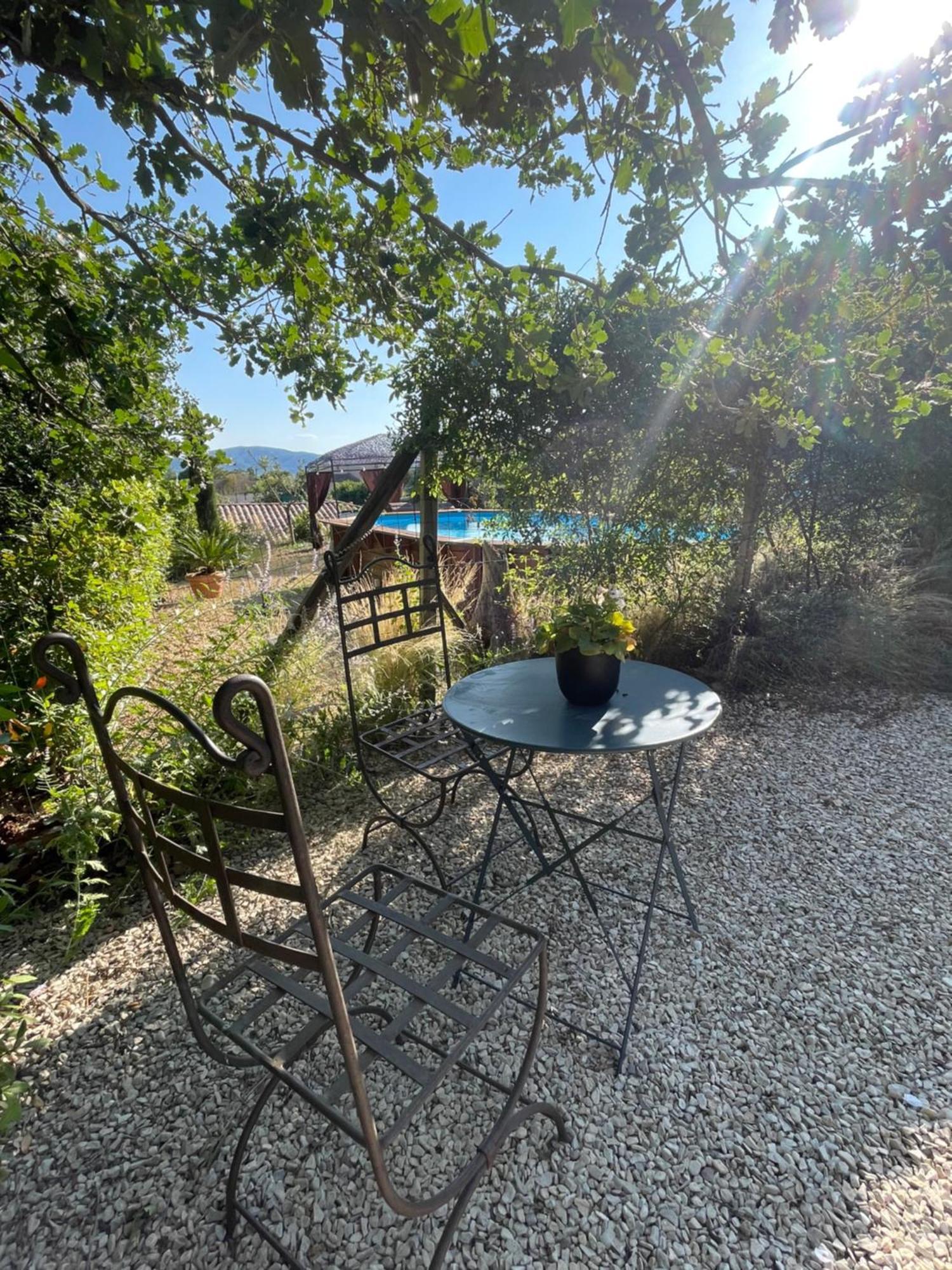 Maison d'hôtes les Jardinettes en Luberon Villelaure Exterior foto